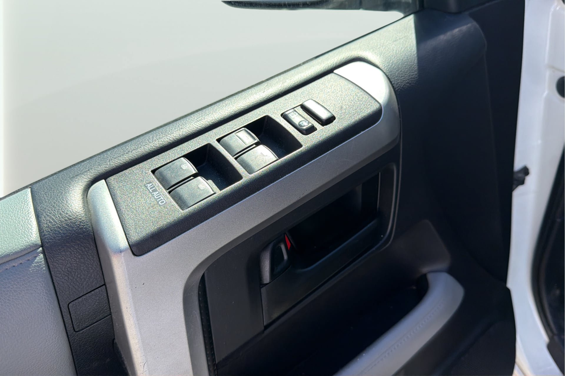Used 2011 Toyota 4Runner SR5 RWD image 19