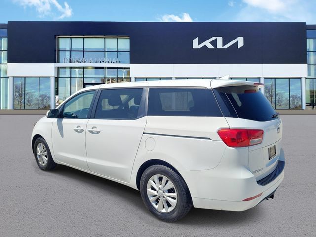 Used 2018 Kia Sedona L FWD image 4