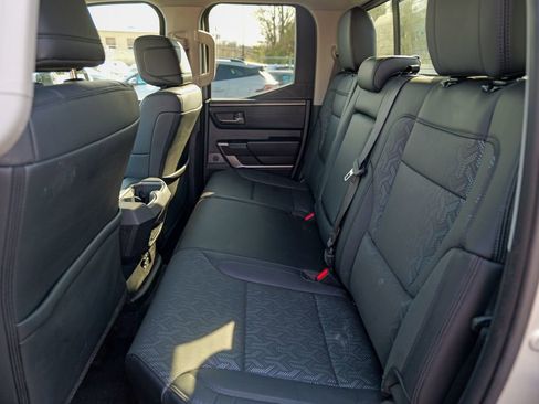 Used 2023 Toyota Tundra Limited AWD/4WD image 29