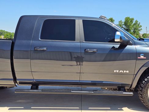 Used 2019 RAM 2500 Laramie AWD/4WD image 6