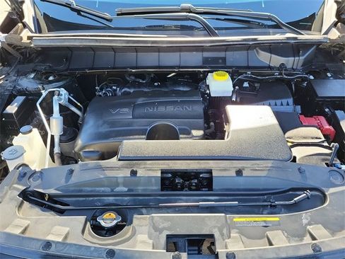 Certified 2024 Nissan Pathfinder SL image 33