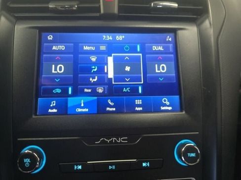 Certified 2019 Ford Fusion SE w/ Equipment Group 151A AWD/4WD image 22
