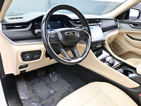 Used 2021 Jeep Grand Cherokee L Limited image 12