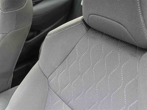 Used 2021 Toyota Corolla LE w/ Carpet Mat Package (TMS) image 22