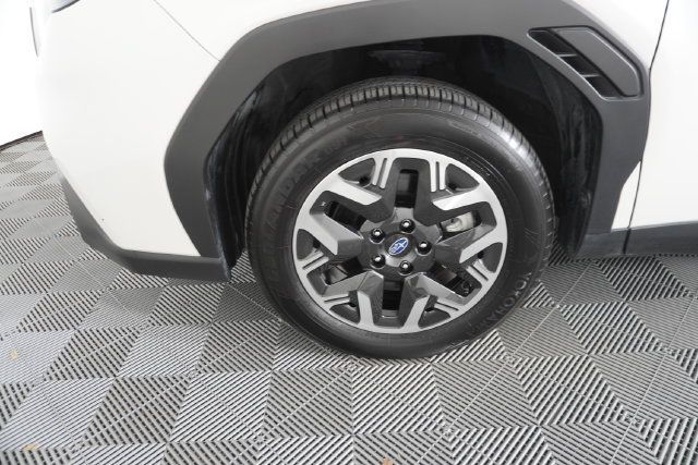 Certified 2025 Subaru Forester Premium AWD/4WD image 16