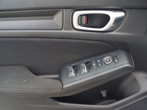 Used 2023 Honda Civic Sport image 27