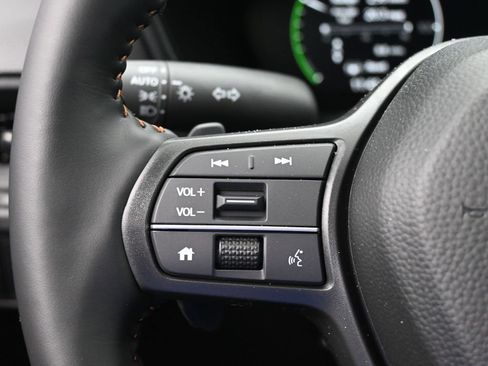 Used 2025 Honda CR-V Sport-L image 11