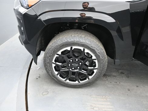 New 2026 Chevrolet Colorado Z71 w/ Z71 Convenience Package 2 AWD/4WD image 23