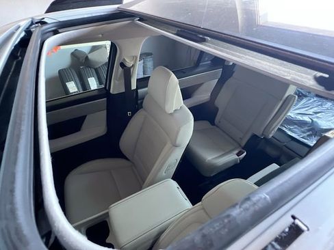 New 2025 Hyundai Santa Fe Calligraphy AWD/4WD image 23