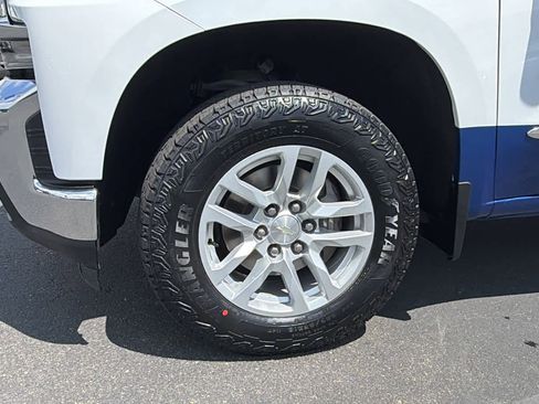 Used 2019 Chevrolet Silverado 1500 LT w/ All-Star Edition AWD/4WD image 9