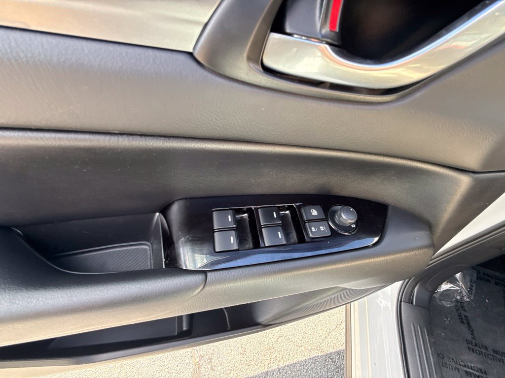 Used 2021 MAZDA CX-5 Touring AWD/4WD image 17