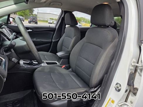 Used 2017 Chevrolet Cruze LS image 7