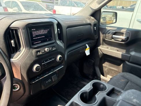 Used 2023 Chevrolet Silverado 1500 W/T AWD/4WD image 13