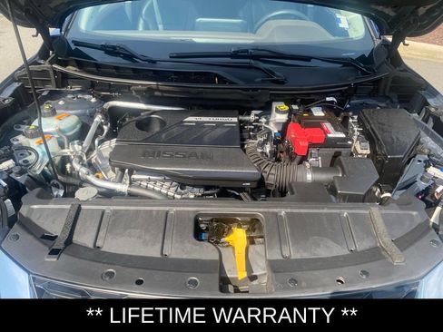 Used 2023 Nissan Rogue SL w/ SL Premium Package FWD image 2