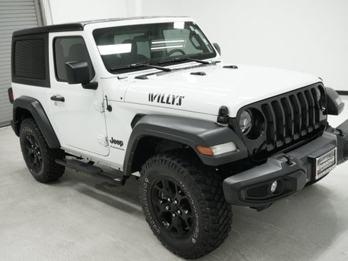 Used 2023 Jeep Wrangler Sport AWD/4WD image 3