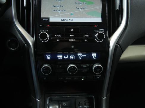 Used 2020 Subaru Ascent Limited w/ Technology Package image 40