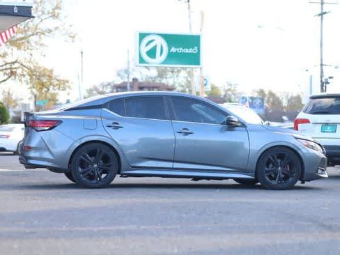Used 2020 Nissan Sentra SR image 7