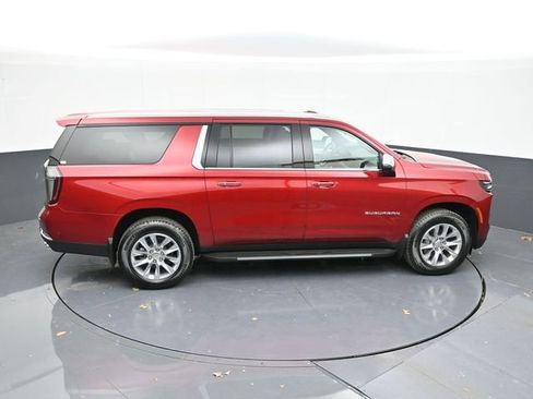 New 2025 Chevrolet Suburban Premier image 64