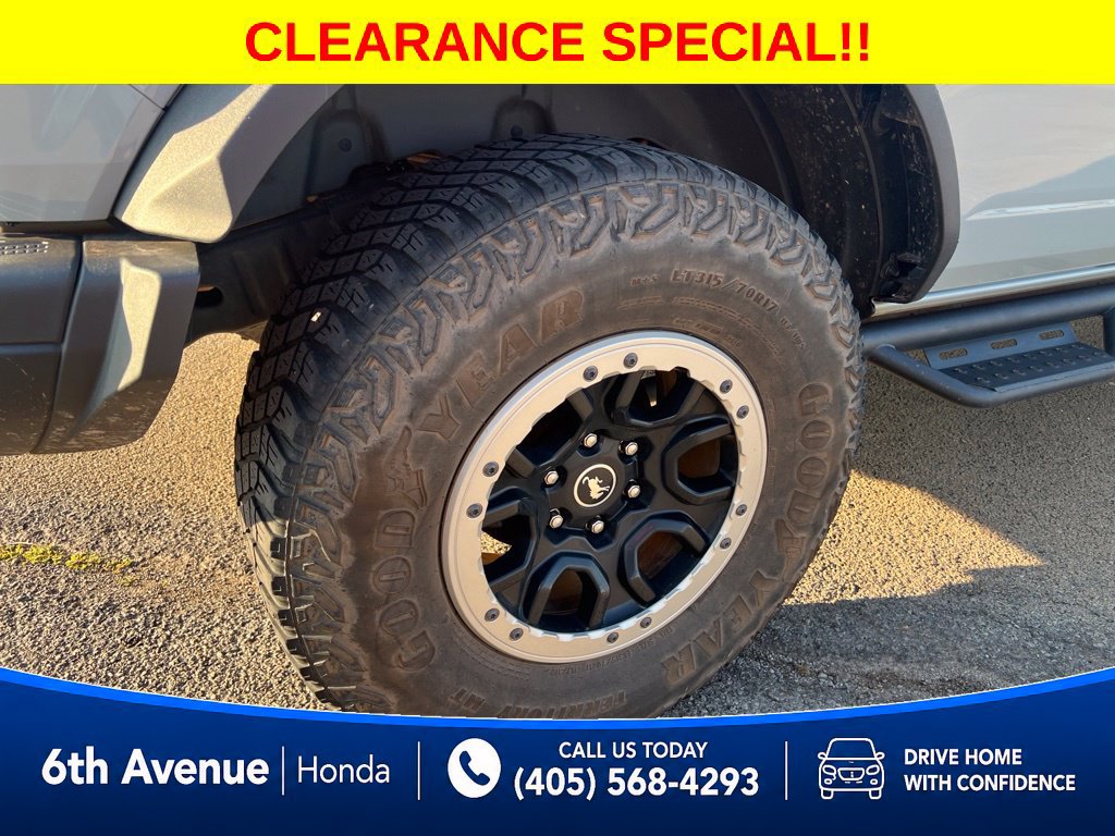 Used 2023 Ford Bronco Badlands w/ Sasquatch Package AWD/4WD image 11