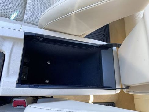 Used 2014 Lexus ES 350 w/ Premium Package FWD image 25
