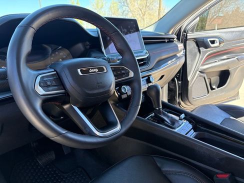 Used 2022 Jeep Compass Trailhawk w/ Trailhawk Convenience Group image 12