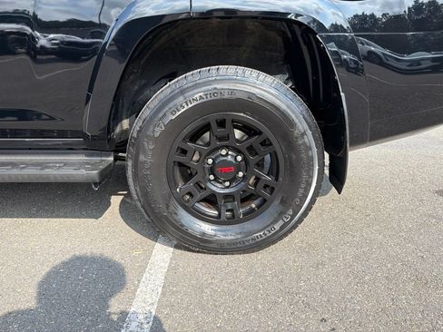 Used 2021 Toyota 4Runner Venture w/ Moonroof Package AWD/4WD image 22