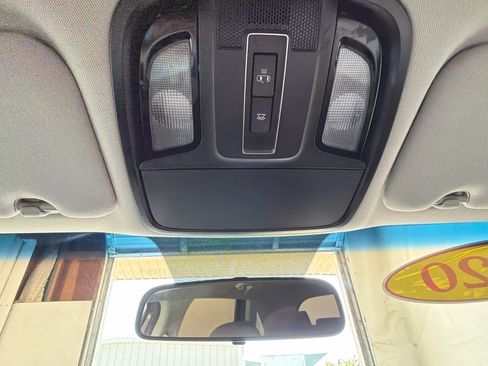 Used 2020 Kia Sorento LX FWD image 46