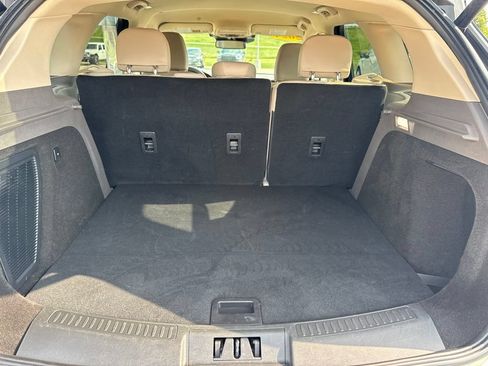 Used 2024 Lincoln Corsair AWD image 32