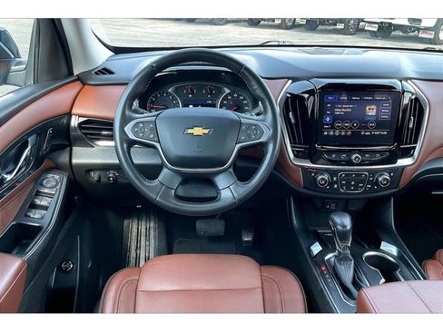 Used 2021 Chevrolet Traverse High Country AWD/4WD image 5