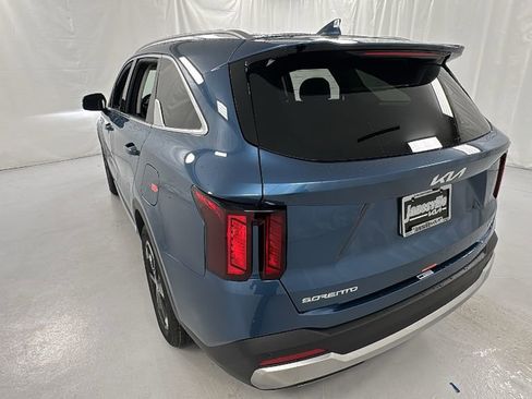 New 2026 Kia Sorento EX image 5