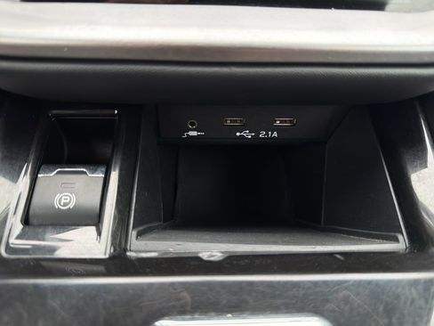 Used 2021 Subaru Outback Limited AWD/4WD image 43