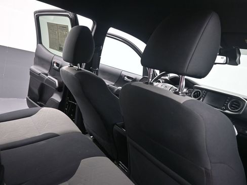 Used 2021 Toyota Tacoma TRD Sport image 29