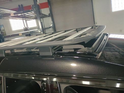 Used 2022 Land Rover Defender 110 X-Dynamic SE AWD/4WD image 40