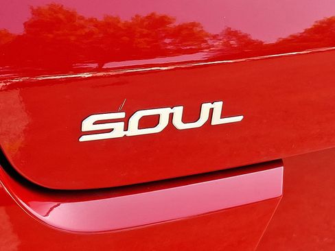 New 2025 Kia Soul LX w/ LX Technology Package image 14