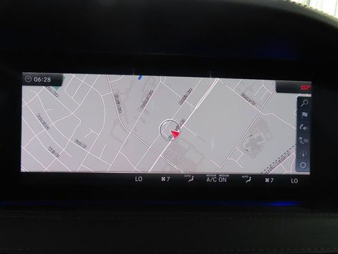 Used 2018 Mercedes-Benz S 560 Sedan image 28