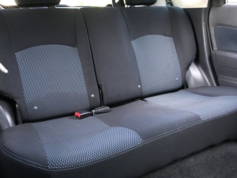 Used 2015 Nissan Versa Note SV FWD image 11