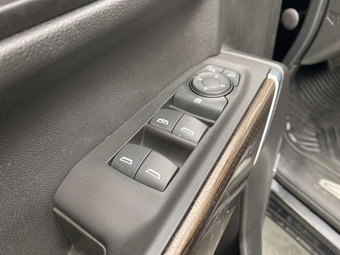 Used 2020 Chevrolet Silverado 1500 LT Trail Boss image 19