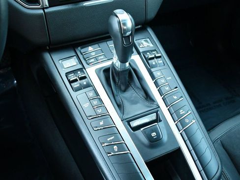 Used 2016 Porsche Macan S image 52