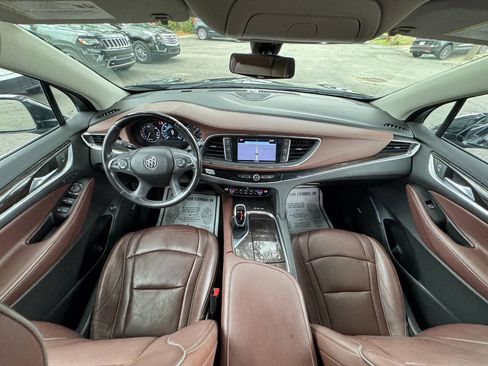 Used 2018 Buick Enclave Avenir AWD/4WD image 15