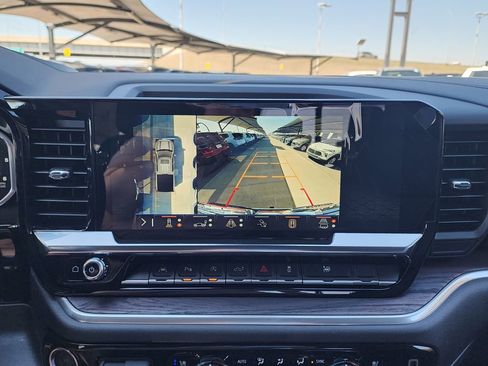 New 2026 GMC Sierra 1500 SLT image 27