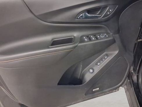 Used 2021 Chevrolet Equinox Premier FWD image 23