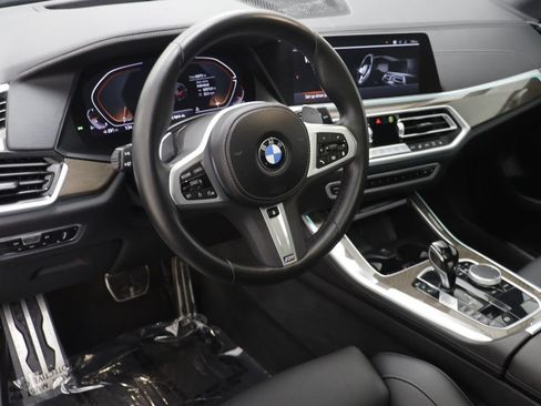 Used 2023 BMW X5 xDrive40i w/ M Sport Package AWD/4WD image 6