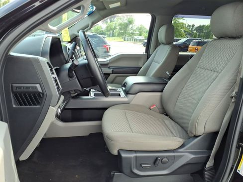 Used 2019 Ford F150 XLT w/ Equipment Group 302A Luxury AWD/4WD image 16