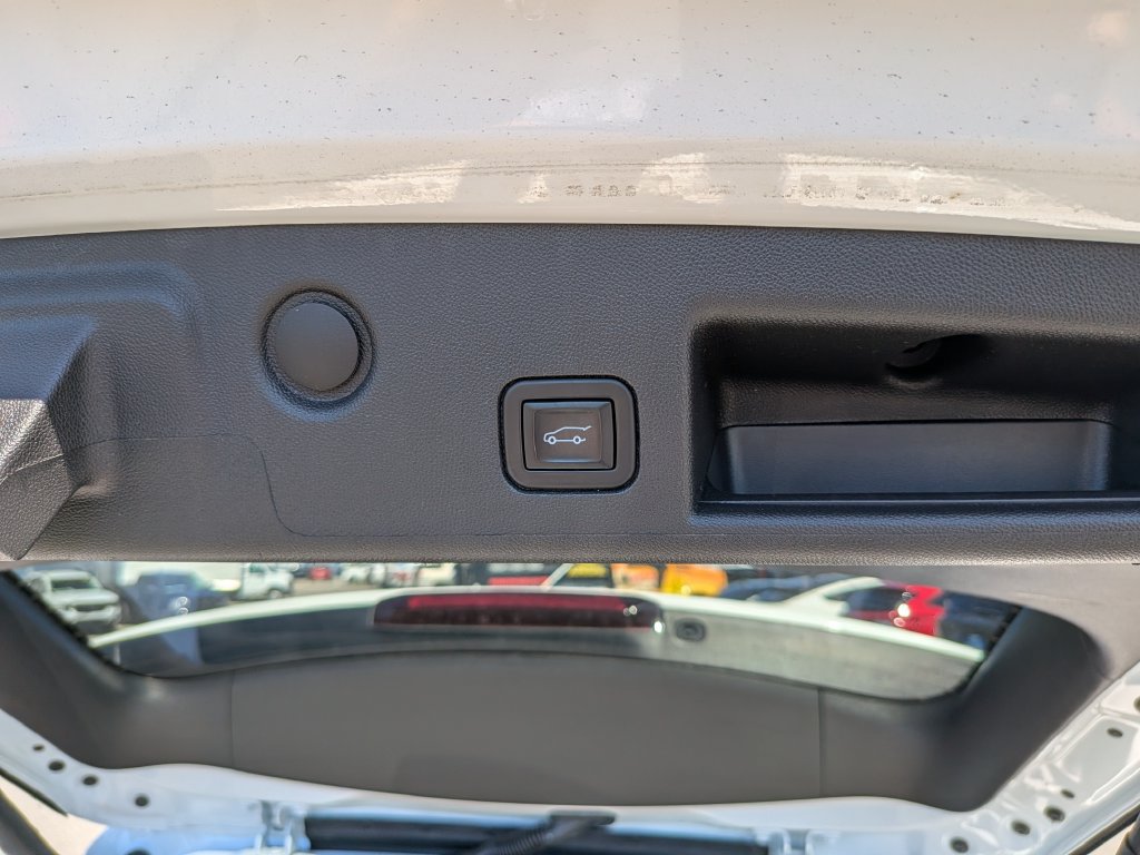 Used 2023 Chevrolet Equinox LT FWD image 15