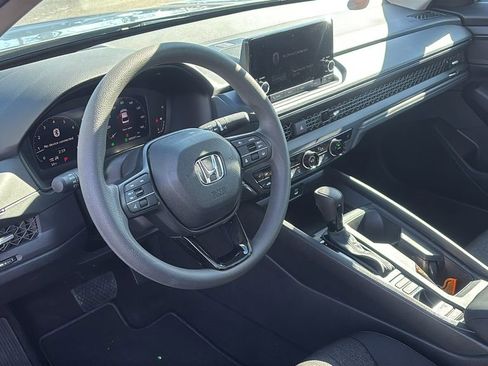 Used 2025 Honda Accord SE image 23