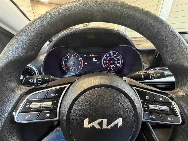 Used 2023 Kia Forte LXS FWD image 21