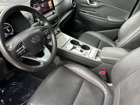 Used 2023 Hyundai Kona Limited image 4