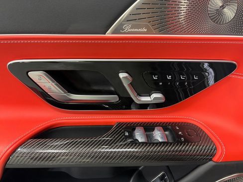 Certified 2022 Mercedes-Benz SL 63 AMG 4MATIC image 8