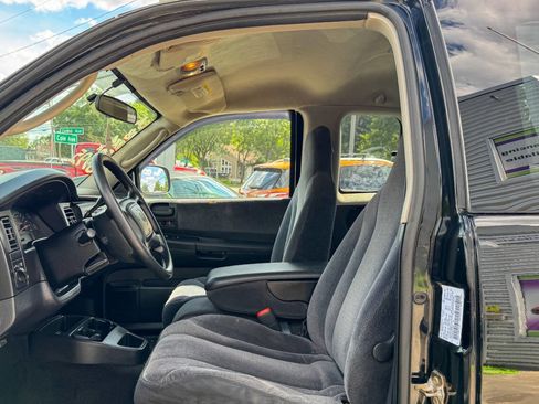 Used 2004 Dodge Dakota Sport w/ PWR Convenience Group image 12