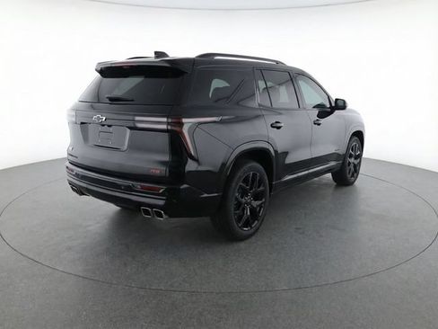 Used 2025 Chevrolet Traverse RS AWD/4WD image 7